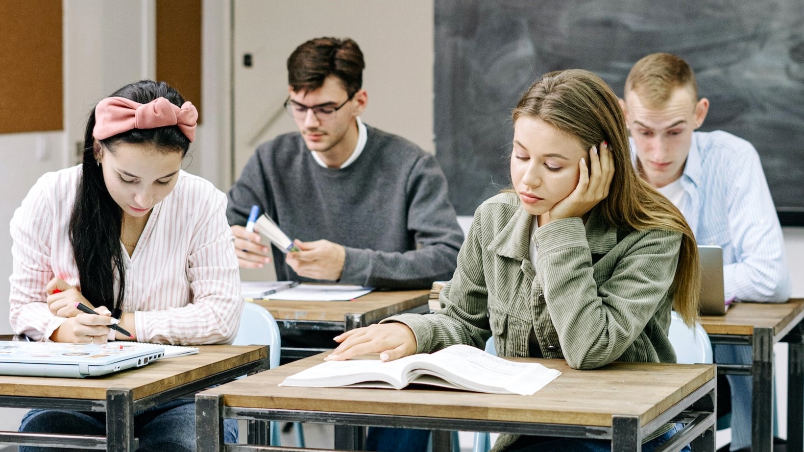 Year 10 Students Are Thinking About Their Final Subjects Here s How year-10-students-are-thinking-about-their-final-subjects-here-s-how